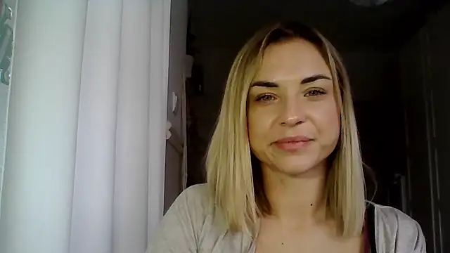 Snapshot of ashley_xlove chatting on December 2024 07:42:01 AM ashley xlove online show from December 2024 07:42:01 AM