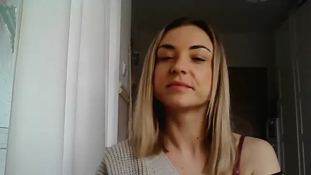 Snapshot of ashley_xlove chatting on February 2025 10:48:01 AM ashley xlove online show from February 2025 10:48:01 AM