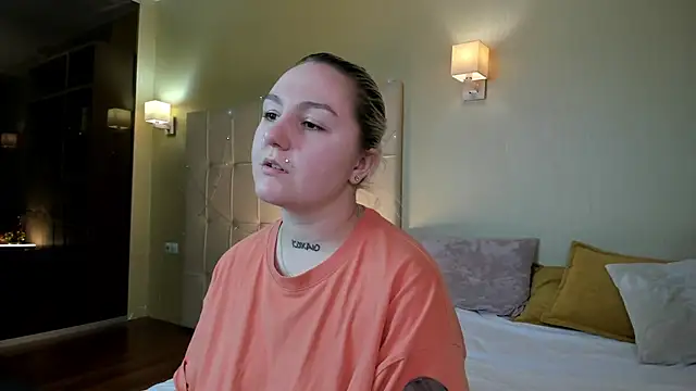 Debbie Taylor online show from December 2024 09:22:02 PM