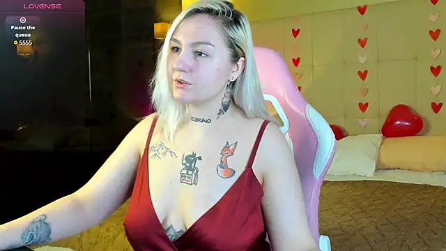 Snapshot of Debbie_Taylor chatting on February 2026 05:21:01 PM Debbie Taylor online show from February 2026 05:21:01 PM