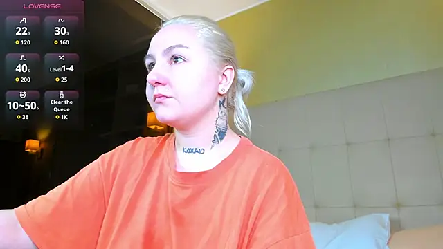 Snapshot of Debbie_Taylor chatting on February 2026 05:44:02 PM Debbie Taylor online show from February 2026 05:44:02 PM