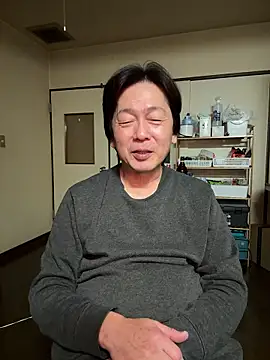 SaneService9 online show from November 2025 03:42:02 AM