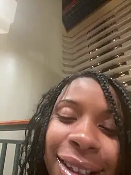 Snapshot of miamiworld chatting on December 2024 08:13:01 AM miamiworld online show from December 2024 08:13:01 AM