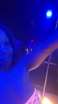 Snapshot of miamiworld chatting on December 2024 09:49:02 PM miamiworld online show from December 2024 09:49:02 PM