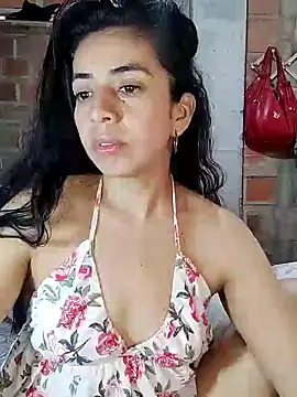 Snapshot of anngela01 chatting on December 2024 02:11:01 PM anngela01 online show from December 2024 02:11:01 PM