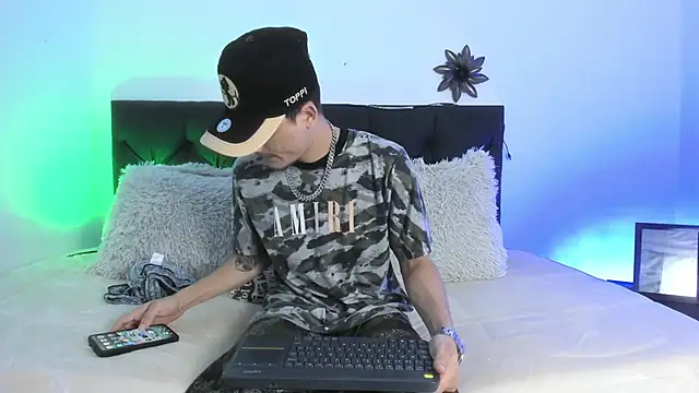 PhilipRich online show from March 2025 07:10:01 PM