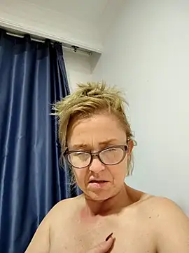 issa soto  online show from March 2026 02:04:02 AM