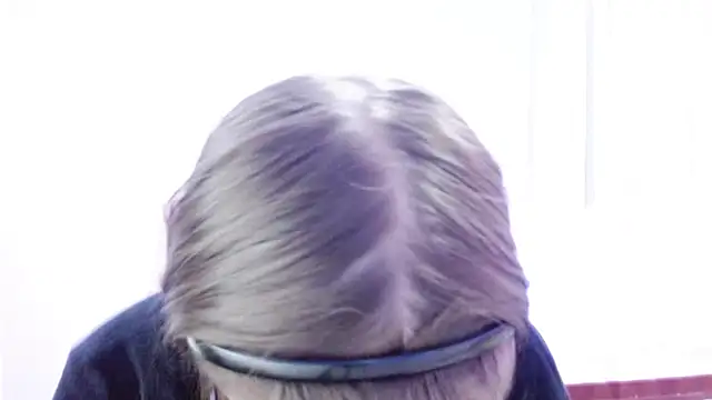 Snapshot of Aurora_blossom__ chatting on December 2024 12:29:02 PM Aurora blossom online show from December 2024 12:29:02 PM