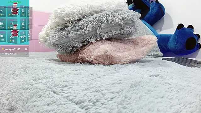 Snapshot of Aurora_blossom__ chatting on December 2024 03:26:01 PM Aurora blossom online show from December 2024 03:26:01 PM