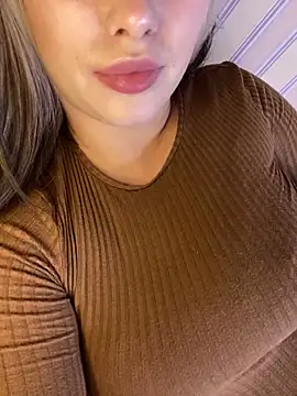 Snapshot of 69Laura696 chatting on December 2024 01:13:01 PM 69Laura696 online show from December 2024 01:13:01 PM