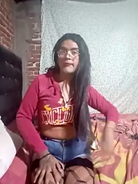 Snapshot of yovana13 chatting on October 2025 10:39:02 AM yovana13 online show from October 2025 10:39:02 AM