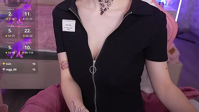 HaylaAmber online show from December 2024 10:01:02 AM