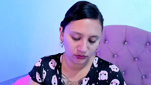 Snapshot of Mila_nixon02 chatting on December 2024 03:36:01 PM Mila nixon02 online show from December 2024 03:36:01 PM