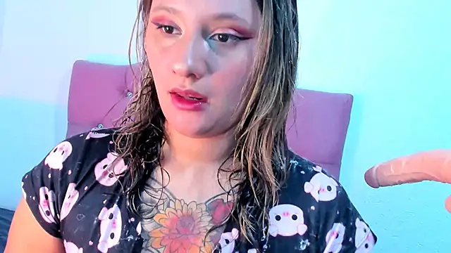 Snapshot of Mila_nixon02 chatting on February 2025 02:55:02 PM Mila nixon02 online show from February 2025 02:55:02 PM