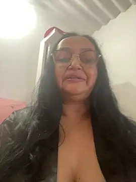 Snapshot of Gia_Nahomi chatting on January 2025 07:45:01 AM Gia Nahomi online show from January 2025 07:45:01 AM