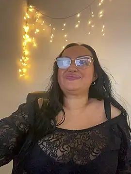 Snapshot of Gia_Nahomi chatting on January 2025 03:27:02 AM Gia Nahomi online show from January 2025 03:27:02 AM