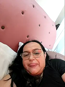 Snapshot of Gia_Nahomi chatting on February 2025 03:15:02 PM Gia Nahomi online show from February 2025 03:15:02 PM