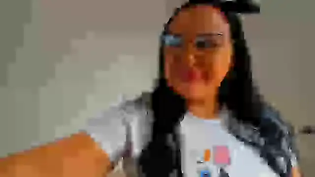 Snapshot of Gia_Nahomi chatting on March 2025 01:57:02 PM Gia Nahomi online show from March 2025 01:57:02 PM