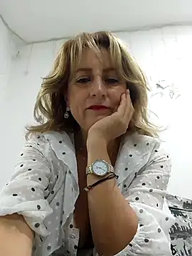 Snapshot of almaluna7 chatting on February 2025 01:45:01 AM almaluna7 online show from February 2025 01:45:01 AM