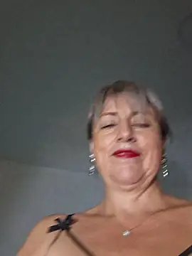 Snapshot of almaluna7 chatting on October 2025 10:54:02 PM almaluna7 online show from October 2025 10:54:02 PM