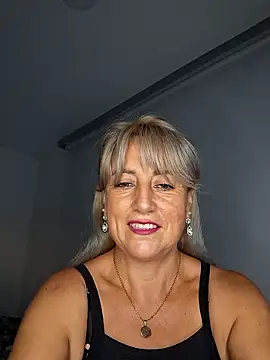 Snapshot of almaluna7 chatting on February 2026 11:52:02 PM almaluna7 online show from February 2026 11:52:02 PM