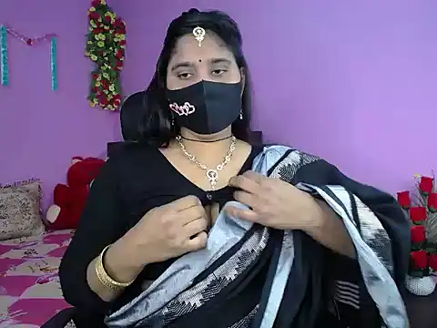 Hot Maleka online show from February 2026 04:33:01 PM