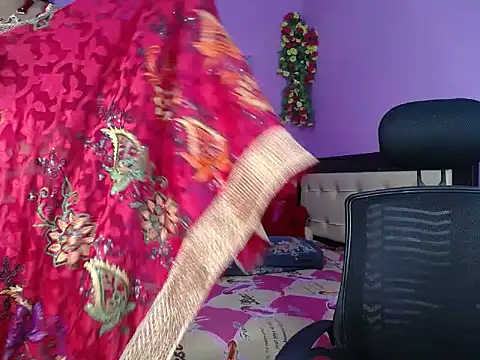 Hot Maleka online show from February 2026 04:47:02 PM