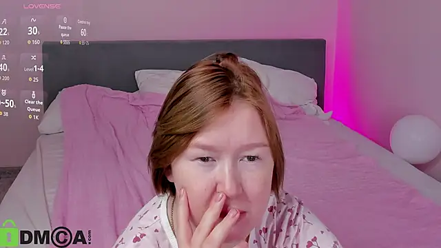 Sara Robinson online show from November 2025 03:04:01 AM