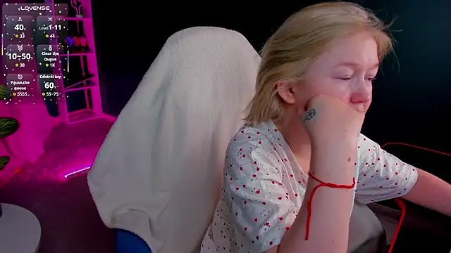 Snapshot of Sara_Robinson chatting on March 2026 03:01:01 AM Sara Robinson online show from March 2026 03:01:01 AM