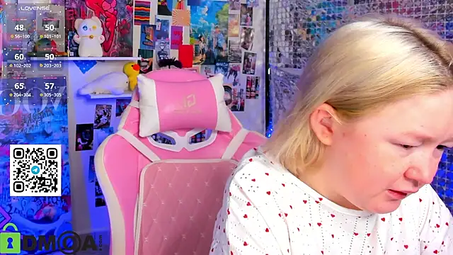 Snapshot of Sara_Robinson chatting on March 2026 03:11:01 AM Sara Robinson online show from March 2026 03:11:01 AM