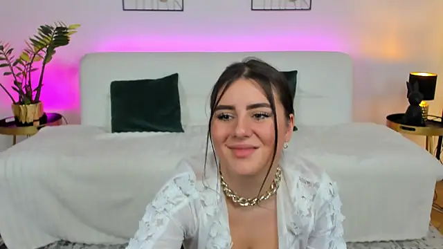 Snapshot of Evelyn___Sweet chatting on February 2025 06:32:02 PM Evelyn   Sweet online show from February 2025 06:32:02 PM