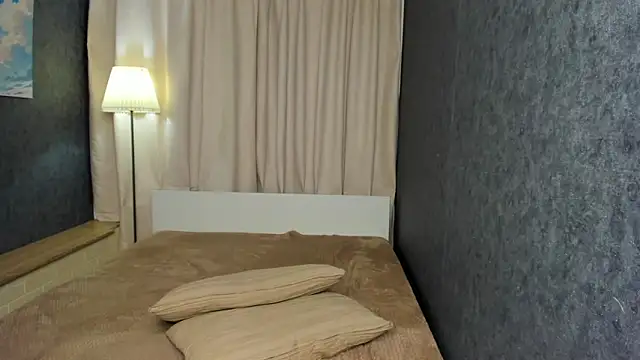 Tiffanyhunt online show from January 2025 06:20:02 PM