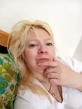 Snapshot of Lauri_scherri chatting on April 2026 11:27:01 AM Lauri scherri online show from April 2026 11:27:01 AM