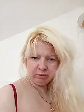 Snapshot of Lauri_scherri chatting on July 2026 02:45:02 PM Lauri scherri online show from July 2026 02:45:02 PM