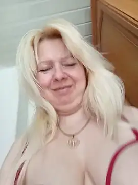 Snapshot of Lauri_scherri chatting on July 2026 01:03:01 PM Lauri scherri online show from July 2026 01:03:01 PM