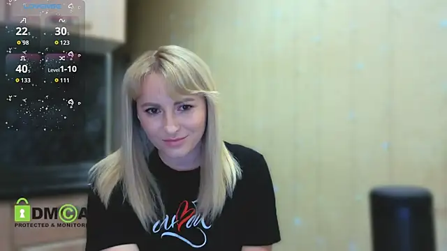 Snapshot of Smoorodinkaa chatting on April 2026 08:42:01 PM Smoorodinkaa online show from April 2026 08:42:01 PM