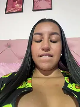 Snapshot of Tamara_Roberts1 chatting on January 2025 05:23:02 AM Tamara Roberts1 online show from January 2025 05:23:02 AM
