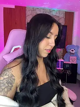 Snapshot of Tamara_Roberts1 chatting on March 2025 02:15:02 AM Tamara Roberts1 online show from March 2025 02:15:02 AM