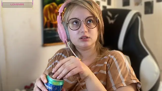 JacyWinslat online show from September 2025 11:10:01 AM