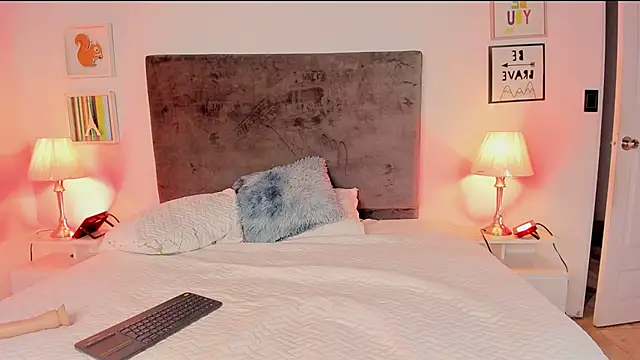 Snapshot of evelyn_evony chatting on December 2024 11:32:02 AM evelyn evony online show from December 2024 11:32:02 AM