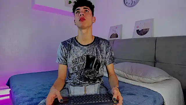 NeoRaptis online show from December 2024 07:49:01 PM