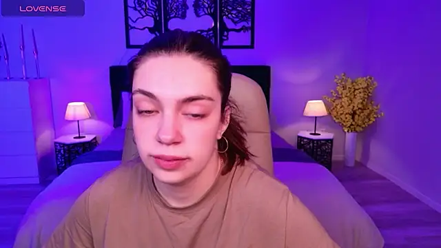 Snapshot of DaniellaLovely chatting on November 2025 10:58:02 AM DaniellaLovely online show from November 2025 10:58:02 AM