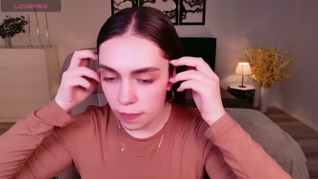 Snapshot of DaniellaLovely chatting on December 2025 11:04:02 AM DaniellaLovely online show from December 2025 11:04:02 AM