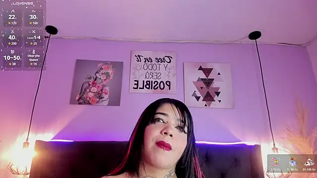 Snapshot of KRYSTENMOON chatting on April 2026 04:10:02 PM KRYSTENMOON online show from April 2026 04:10:02 PM