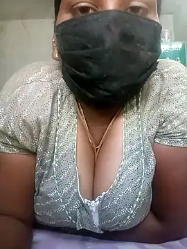 kavinila20 online show from March 2025 07:32:01 AM