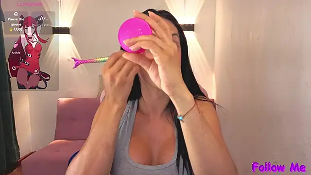 vittorialombardi   online show from February 2026 07:01:01 AM