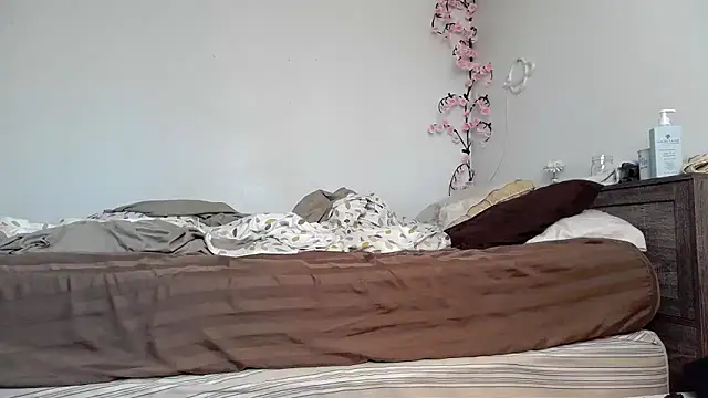 Snapshot of Kittyymaze1 chatting on April 2026 12:28:02 PM Kittyymaze1 online show from April 2026 12:28:02 PM