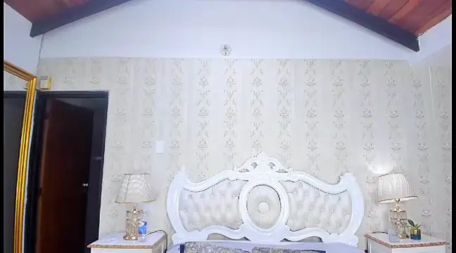 TiaraRosse online show from March 2025 03:55:02 AM