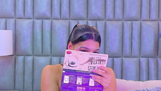 TiaraRosse online show from April 2026 01:04:02 PM