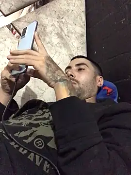 Snapshot of macg96 chatting on March 2025 04:02:02 AM macg96 online show from March 2025 04:02:02 AM